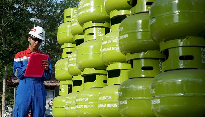 Jokowi Resmikan Proyek Untuk Gantikan LPG