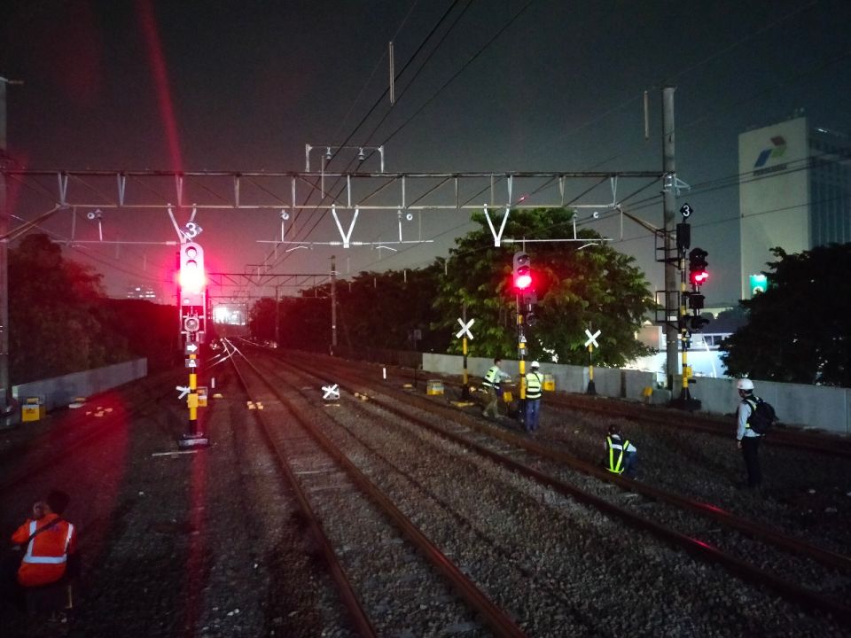 Revitalisasi Jalur Jagomanja, Stasiun Gambir-Jayakarta-Jakarta Kota Kini Gunakan Interlocking PT Len Industri