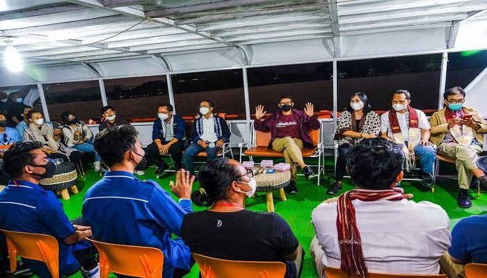 Sandiaga Uno Ajak Komunitas Musik di Danau Toba Ikuti Lomba 'Kamu Aku'