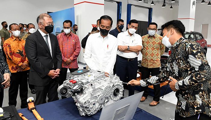 Pabrik Mobil Listrik Pertama di Indonesia Ada di Jawa Barat