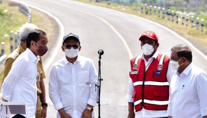 Jalan Lingkar Brebes-Tegal Diresmikan, Presiden Jokowi Berharap Mudik Lebaran Lebih Lancar