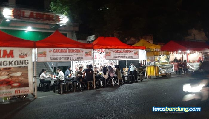 Rekomendasi Wisata Kuliner Malam Paling Hits di Kota Bandung