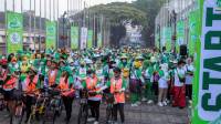 Seribuan Warga Bandung Meriahkan Fun Walk Keliling Kota