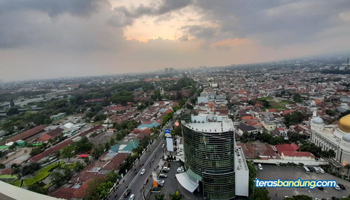 BMKG: Prakiraan Cuaca Bandung, Hari Ini Senin 18 September 2023, Malam Hujan