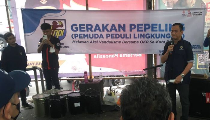 Perangi Vandalisme, Ratusan Pemuda Turun ke Jalan di Kota Bandung