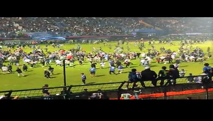 Puluhan Orang Dikabarkan Tewas dalam Kericuhan Laga Arema FC vs Persebaya