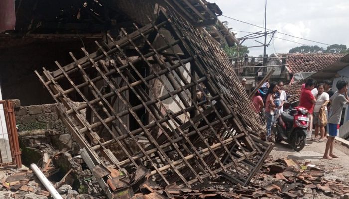 Pemkot Bandung Kirim Ambulans dan Bantuan Pokok Lainnya Bantu Korban Gempa Cianjur
