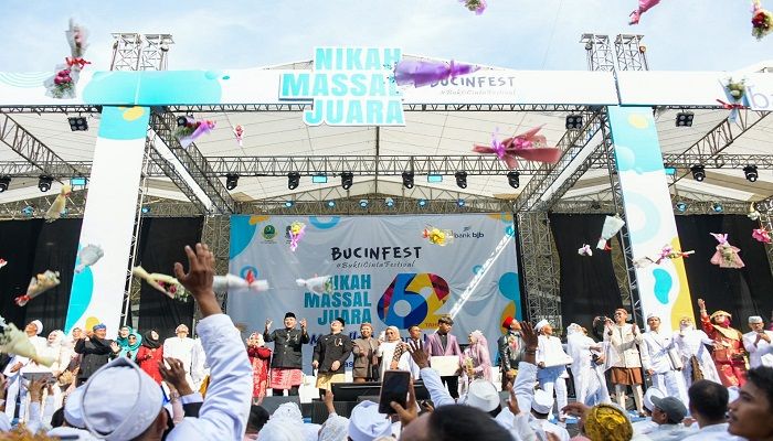 300 Pengantin di Bekasi Dapat Wejangan Khusus dari Ridwan Kamil 
