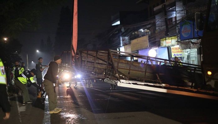 Pemkot Bandung Bakal Tertibkan 598 Reklame Ilegal 