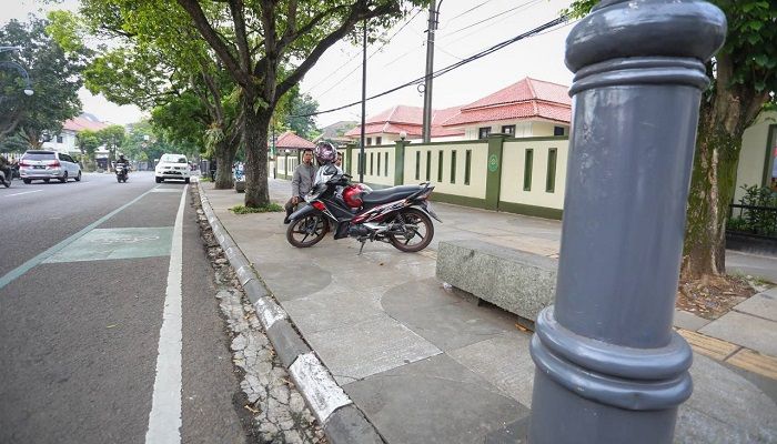 Bertahap, Jalan dan Trotoar di Kota Bandung Bakal Diperbaiki