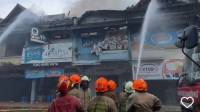 Terjadi Kebakaran di Pasar Induk Caringin Bandung, Asap Hitam Membumbung Tinggi