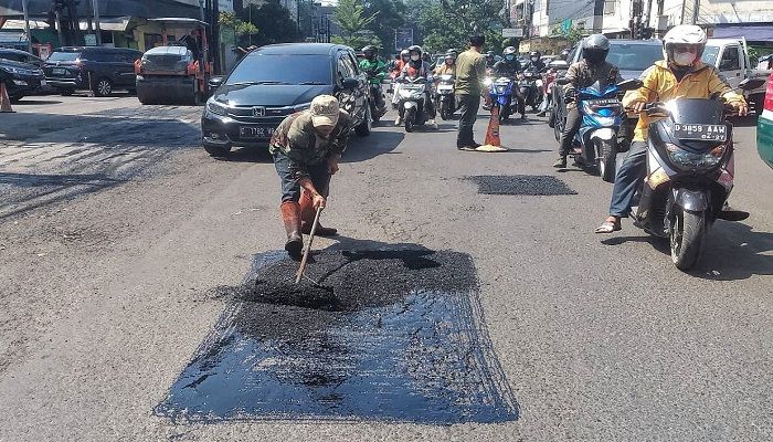 Tahun ini, Pemkot Bandung Benahi 11 Jalan Protokol dan Ratusan Jalan Kecil 