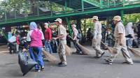Jaga Kebersihan, Bebersih Taman Hutan Kota Babakan Siliwangi Bakal Rutin Digelar