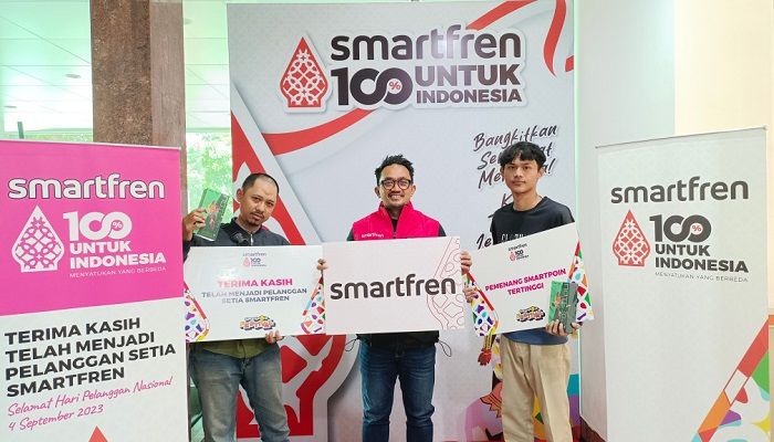  Hari Pelanggan Nasional, Smartfren Berikan Smartphone untuk Pelanggan Setia di Bandung