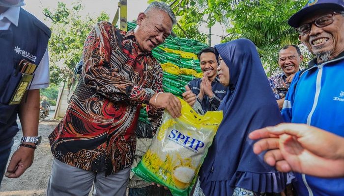 Gelar Pasar Murah di Kecamatan Andir, Pemkot dan Bulog Siapkan 10 Ton Beras
