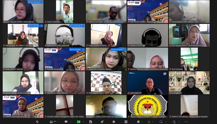 Ratusan Siswa SMA di Jabar Antusias Ikuti Sosialisasi Program Beasiswa Ikatan Dinas Pos Indonesia