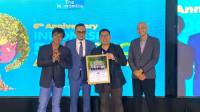 JNE Raih Penghargaan The Iconomics Indonesia Best 50 CSR Awards 2024 Kategori Courier Service