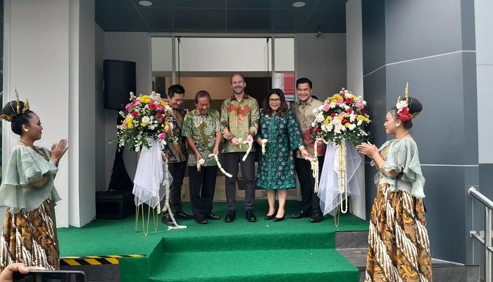 Manulife Indonesia Resmikan Relokasi Kantor Cabang Bandung