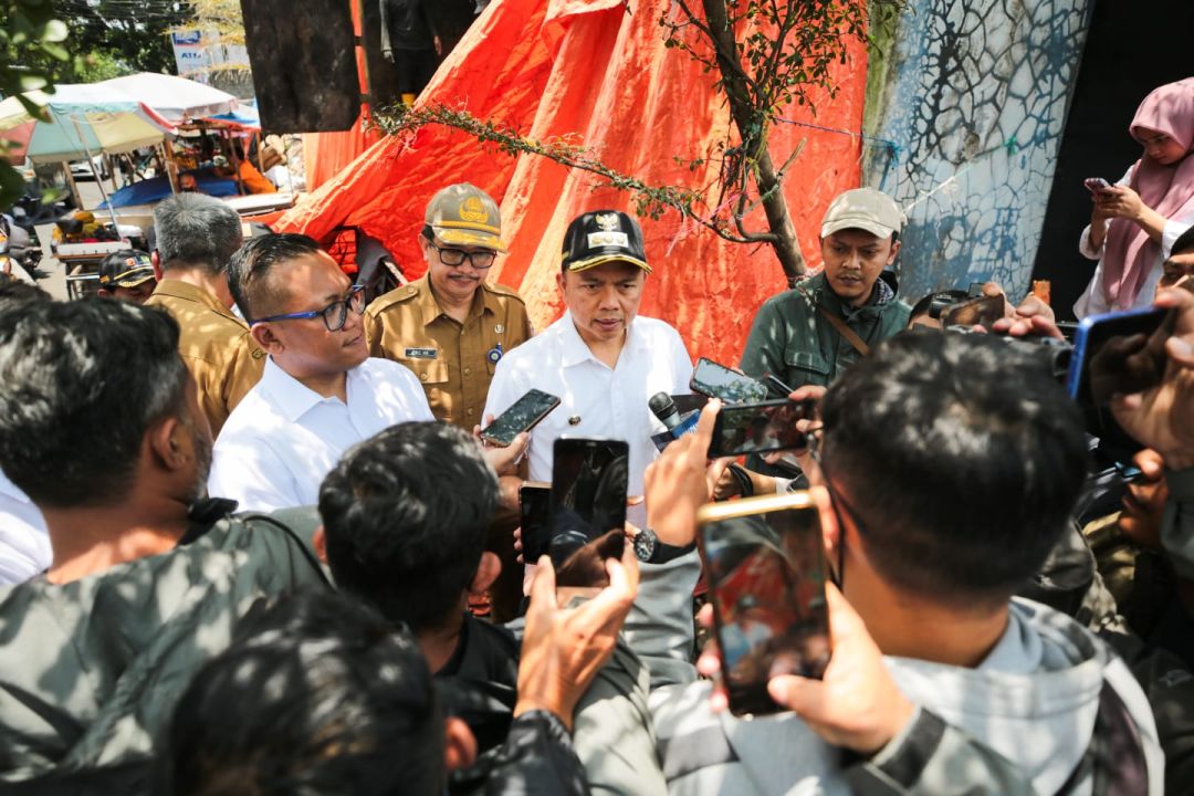 Pj Wali Kota Bandung Tegaskan, Pasar Itu Memilah Bukan Membuang Sampah