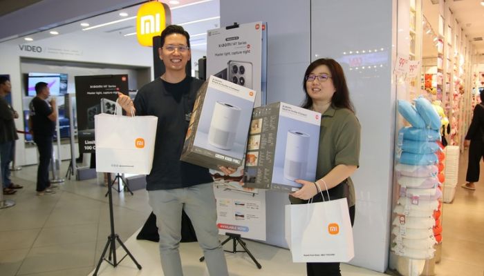 Ribuan Pelanggan Antre Dapatkan Xiaomi 14T Series saat Penjualan Perdana