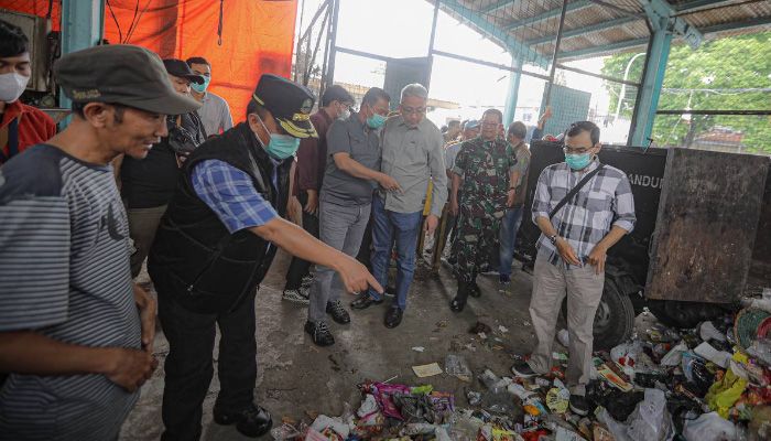 Upaya Pemkot Bandung dalam Pengelolaan Sampah Mendapat Apresiasi dari Sekda Jabar 