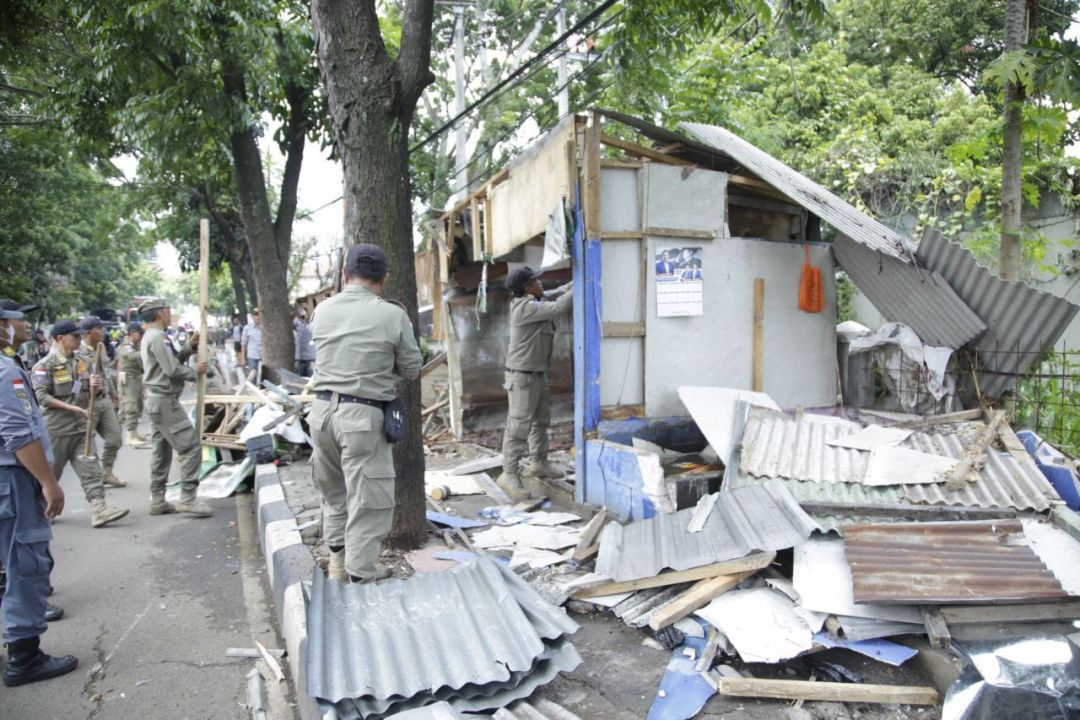 PKL dan Bangunan Liar di Sepanjang Jalan AH Nasution Kota Bandung Ditertibkan 