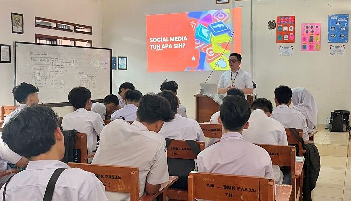 Dorong Literasi Digital Generasi Muda, Telkom Regional II Gelar Indibiz Goes To School