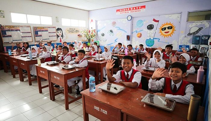 Siswa SMPN 17 Kota Bandung Senang Dapat Makan Bergizi Gratis