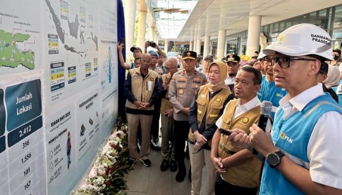 Kunjungi SPKLU di Banten, Menteri ESDM Apresiasi Kesiapan PLN Sambut Mudik Lebaran 2025