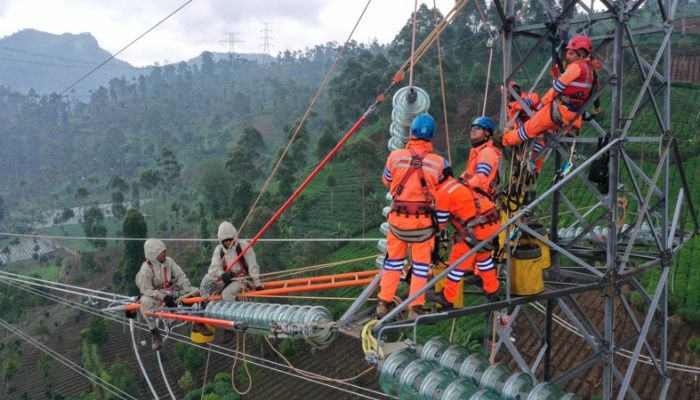 Aksi PDKB PLN untuk Menjaga Listrik Tetap Menyala Selama Ramadan