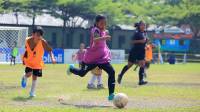 Antusiasme Kian Tinggi, Sepakbola Putri MilkLife Soccer Challenge di Bandung Catat Rekor Peserta Terbanyak