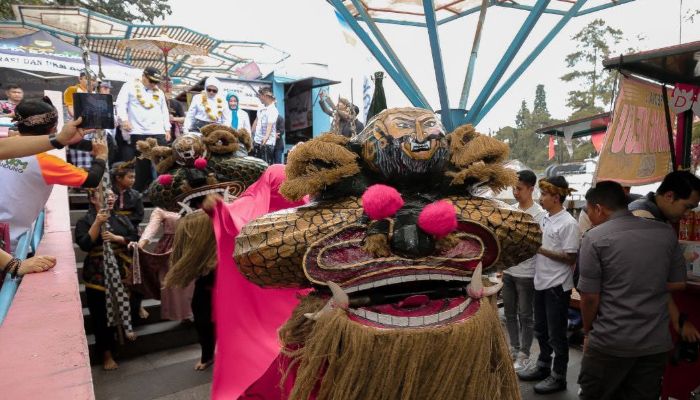 Teras Cihampelas Gelar Festival Tradisi Sunda