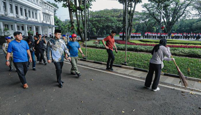 Komentar Wakil Wali Kota Bandung Soal Free Runners Bersihkan Balai Kota