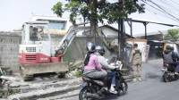 Satpol PP Tertibkan 5 PKL dan Bangunan Liar di Dua kecamatan di Kota Bandung