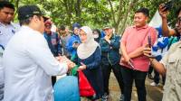 Bazar Murah di Alun-alun Regol, Warga Senang Belanja, UMKM Ikut Terbantu