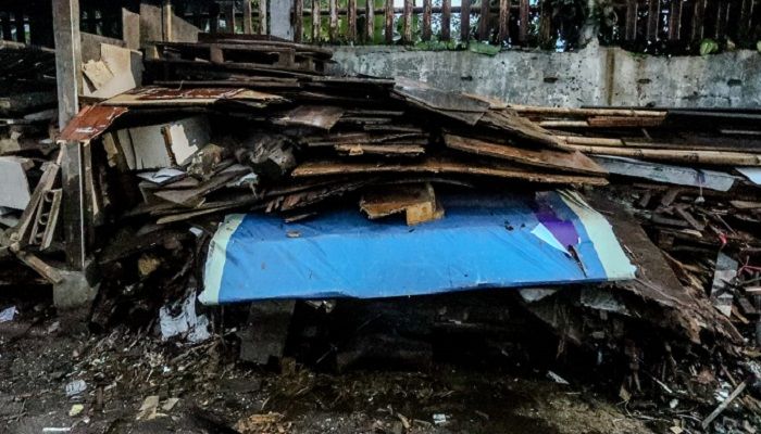 Pemkot Bandung Tindak Pengusaha Kayu di Jalan Terusan Suryani yang Rugikan Kepentingan Publik
