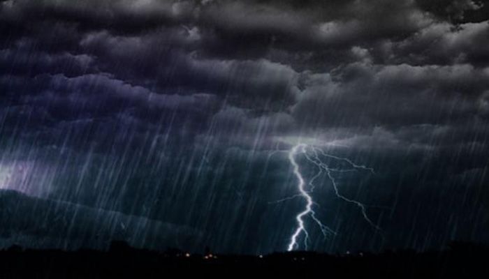 BMKG Prediksi Hujan Disertai Petir di Bandung 9 Desember 2025: Warga Diminta Waspada Malam Hari