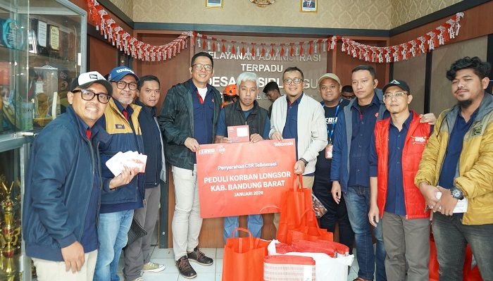 Telkomsel Salurkan Bantuan dan Amankan Jaringan Telekomunikasi Pasca Bencana Longsor di KBB