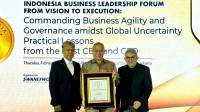 Presdir JNE Mohamad Feriadi Soeprapto Raih Penghargaan Indonesia Best CEO 2025