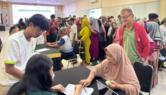 Pegadaian Kanwil X Jabar Distribusikan Ratusan Paket Protein Hewani