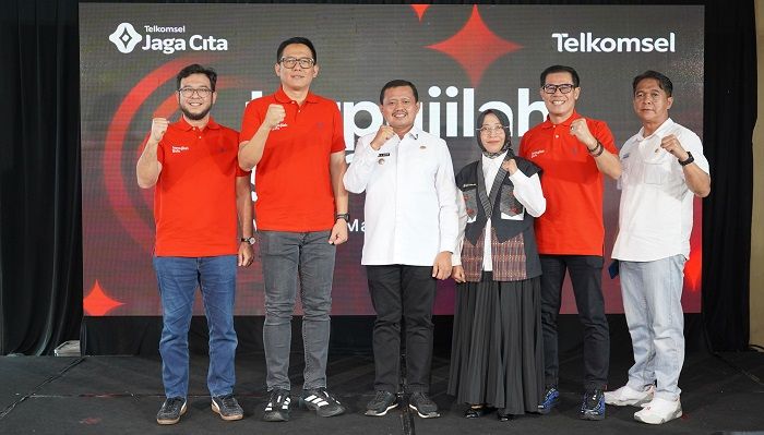 Perkuat Kompetensi Digital Tenaga Pendidik di Era AI, 'Terpujilah GURU' Telkomsel Hadir di Sumedang, 