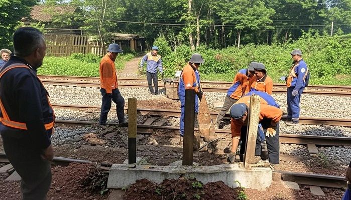 KAI Daop 2 Bandung Tutup 29 Perlintasan Sebidang Tidak Terjaga Sepanjang 2025