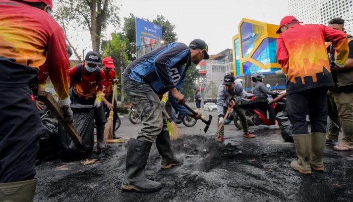 Beautifikasi 17 Ruas Jalan Bandung Berjalan, Lima Proyek Overlay Jalan Rampung 100 Persen