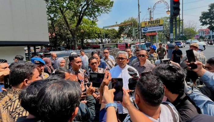 Wali Kota Bandung Bawa Kasus Penebangan 10 Pohon di Jalan Riau ke Ranah Hukum, Libatkan Gubernur dan KLH