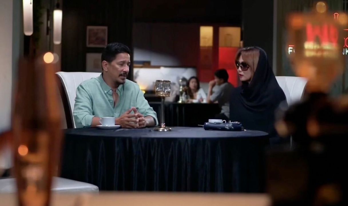 Sinopsis Terikat Janji Episode 204: Davina Ungkap Sena Bekerja di Abraham Corporation, Keluarganya Mulai Curiga?