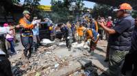 Trotoar dan Drainase Kiaracondong Dibersihkan, Farhan Soroti Aturan PKL dan Parkir