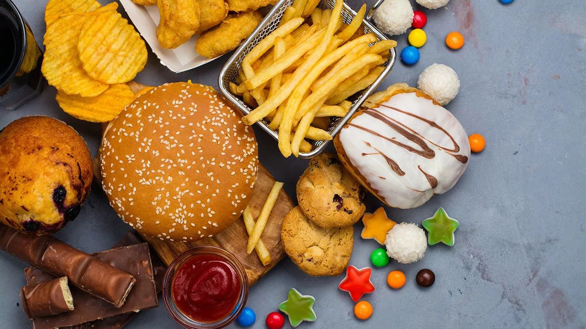 7 Makanan yang Harus Dihindari untuk Mencegah Kolesterol Tinggi, Jangan Sering Dikonsumsi!